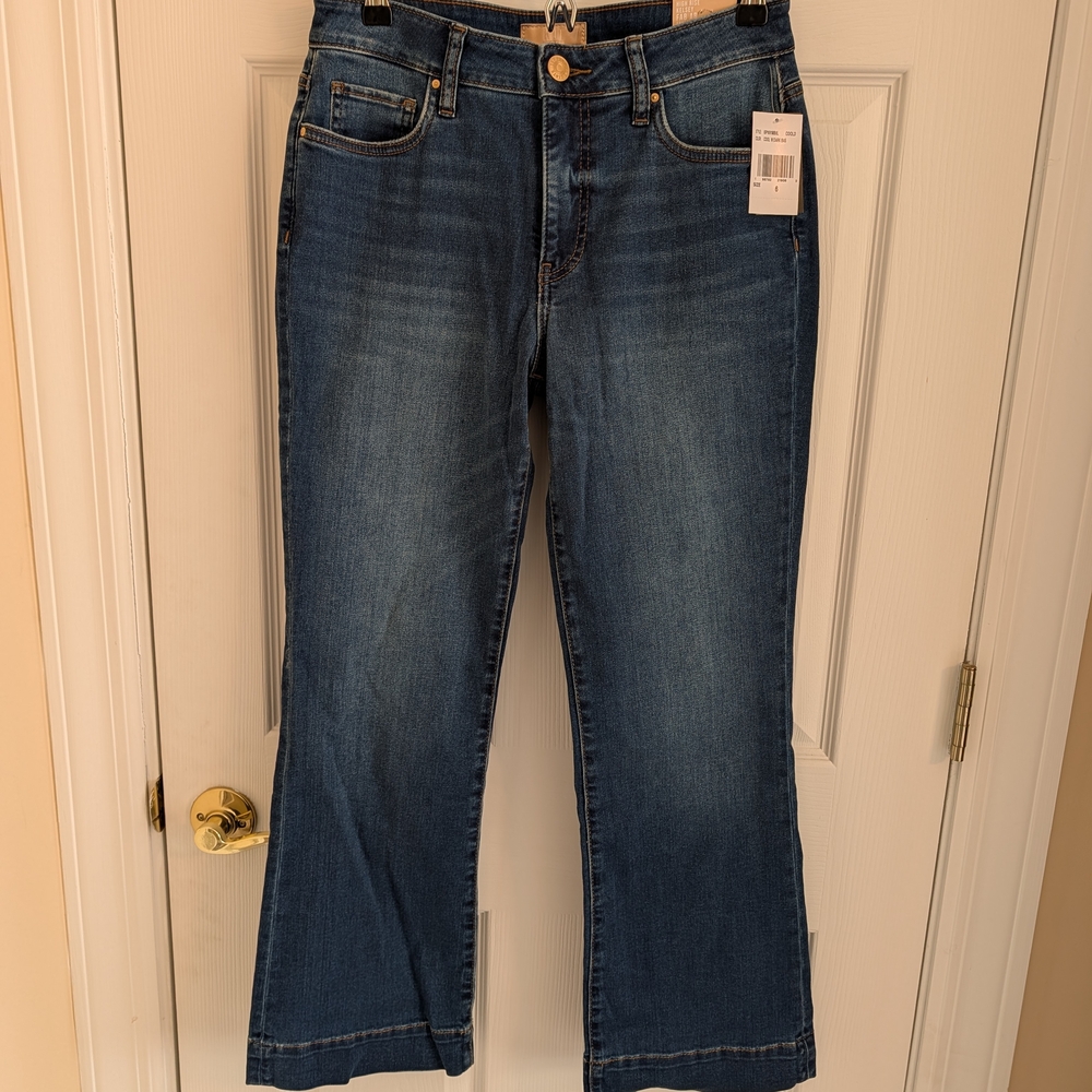 NWT Kut From the Kloth high rise Kelsey ankle flare jean, size 6